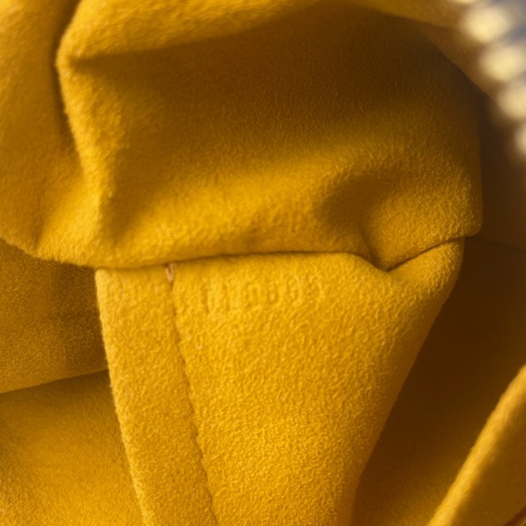 LOUIS VUITTON DENIM BAGGY GM SHOULDER BAG - Picture 12 of 13